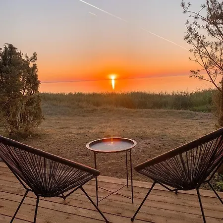 Kousi Beach Cabin بيت للعطل Laatsa